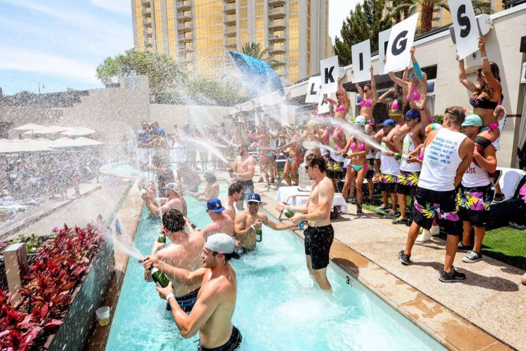 Las Vegas becomes the top nightlife destination for vip tables in the United States