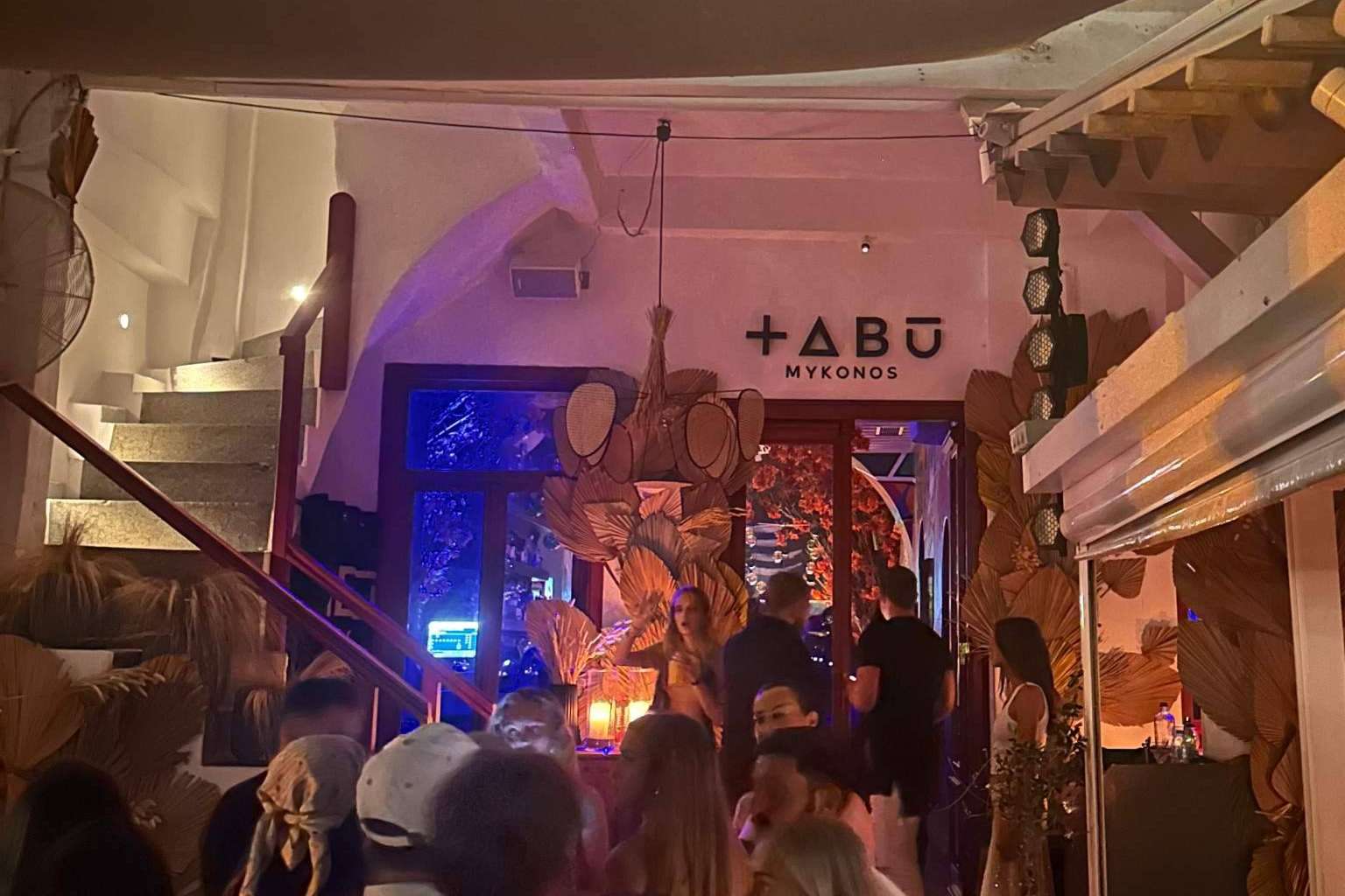 Discover some of the best nightclubs in Mykonos this summer; Luxury and exclusive parties await