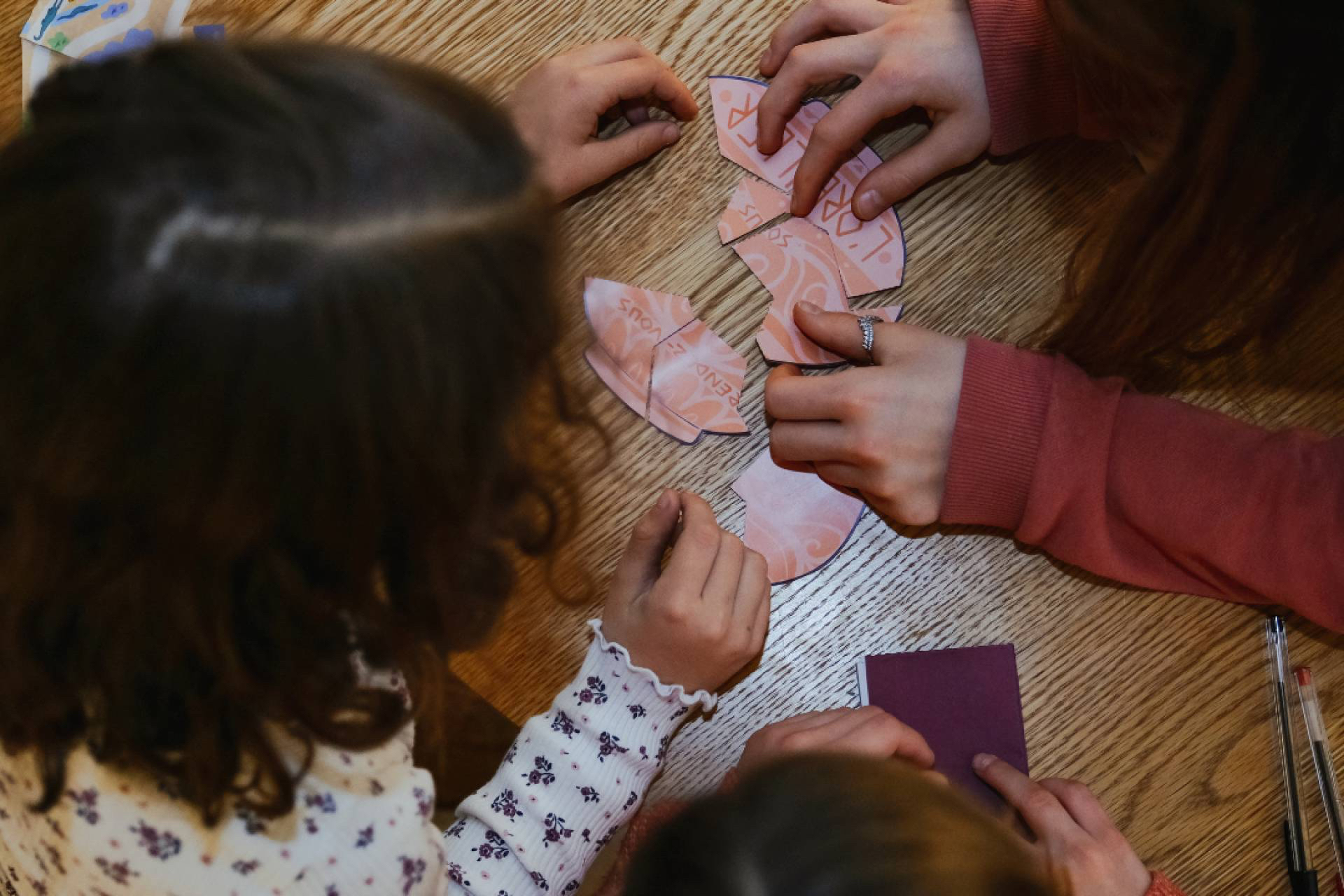 Best screen-free activities for kids; printable escape rooms and treasure hunts for families